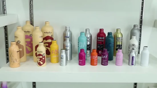 Il packaging cosmetico realizzato con flaconi in alluminio di diverse dimensioni può essere personalizzato